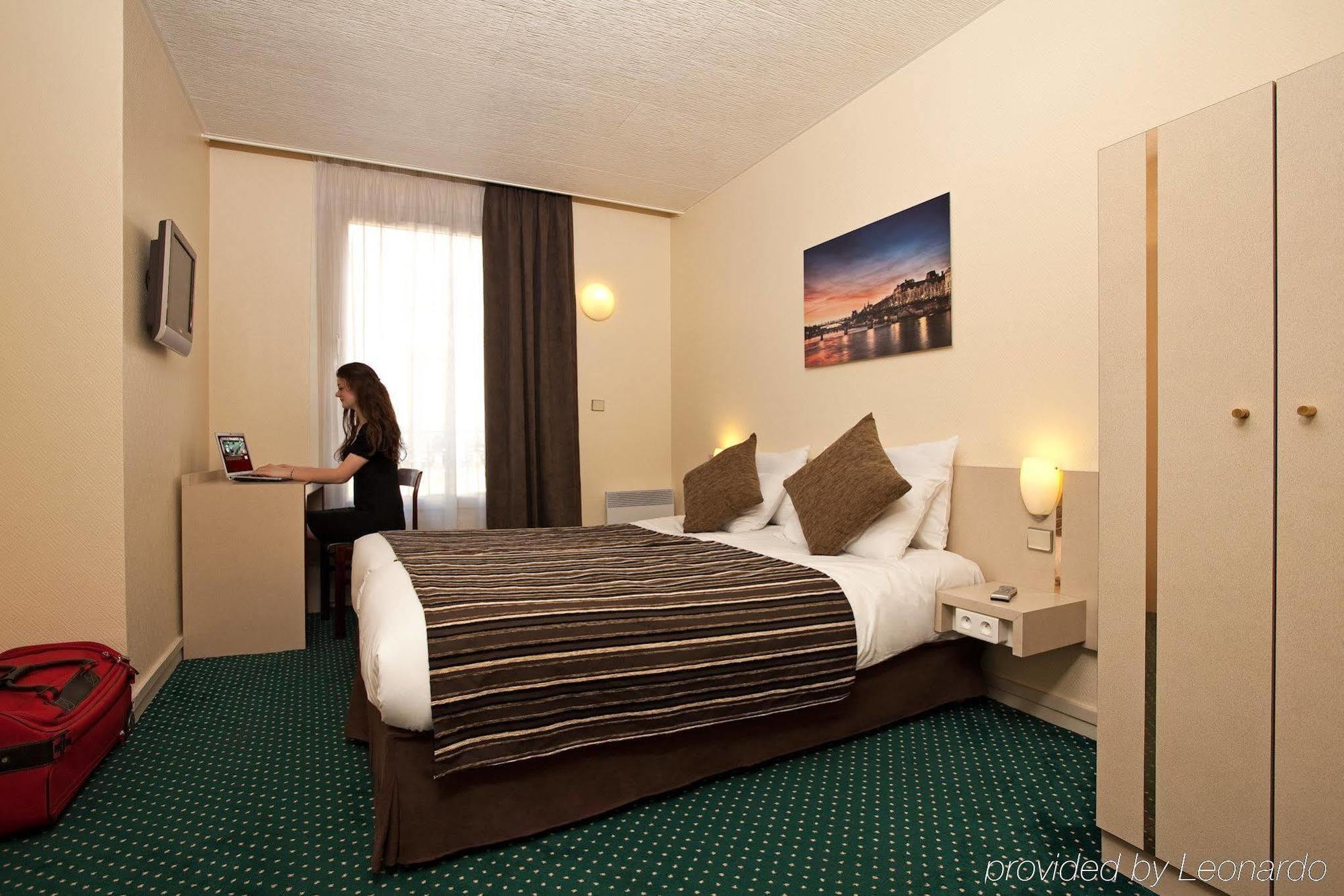 Ibis Styles Paris Nation Porte De Montreuil Exterior photo